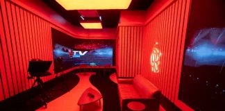 No estúdio da Flamengo TV na Gávea