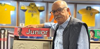 Maestro Júnior em visita ao Museu da Suderj