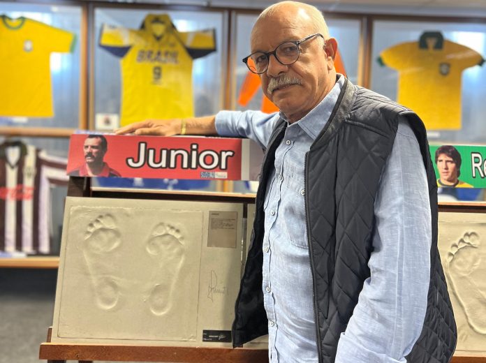 Maestro Júnior em visita ao Museu da Suderj