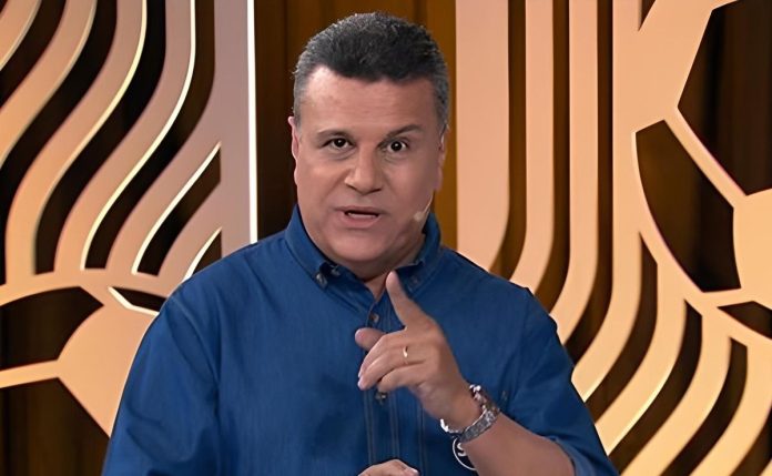 Narrador do SBT, Téo José