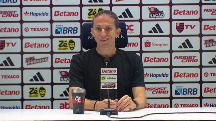 Filipe-Luis-Entrevista-Flamengo-3-2-Palmeiras-191025-2 Filipe Luís em entrevista após vitória do Flamengo sobre o Palmeiras