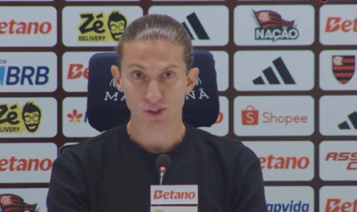 Filipe Luís em entrevista após vitória do Flamengo sobre o Palmeiras