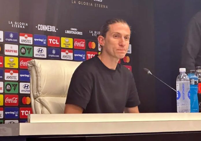 Filipe Luís em entrevista coletiva após classificação do Flamengo para final da Libertadores da América