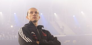 Filipe Luís em campo pelo Flamengo no jogo contra o Racing em Avellaneda