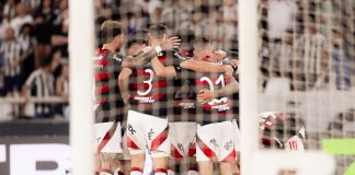 Jogadores comemoram mais um gol na vitória do Flamengo sobre o Botafogo - FOTO: Adriano Fontes / Flamengo
