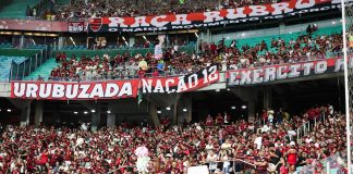 Torcida do Flamengo em peso na Arena Fonte Nova em Salvador