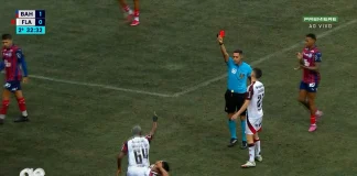Wallace Yan é expulso no jogo entre Flamengo e Bahia