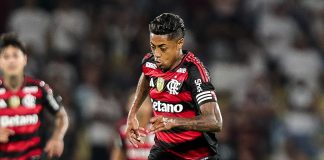 Bruno Henrique em campo na derrota do Flamengo para o Fluminense - Foto: Gilvan de Souza / Flamengo