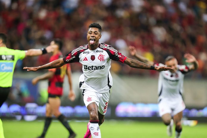 Bruno Henrique comemora mais um gol do Flamengo na goleada sobre o Sport - Foto: Gilvan de Souza / Flamengo