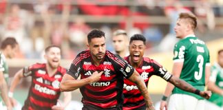 Danilo comemora o gol do Tetracampeonato do Flamengo na Libertadores - Foto: Gilvan de Souza / Flamengo