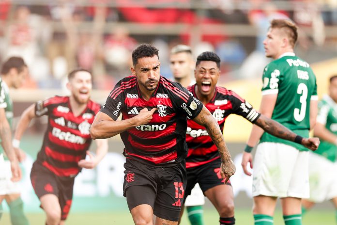 Danilo-Gol-Flamengo-1-0-Palmeiras-291125-Foto-Gilvan-de-Souza Danilo comemora o gol do Tetracampeonato do Flamengo na Libertadores - Foto: Gilvan de Souza / Flamengo