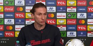 Filipe Luís em entrevista coletiva na véspera da final da Copa Libertadores 2025