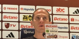 Filipe Luís em entrevista coletiva após derrota do Flamengo para o Fluminense - FOTO: Raísa Simplício