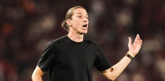 Filipe Luís comandando o Flamengo na vitória sobre o Bragantino - Foto: Gilvan de Souza / Flamengo