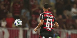 João Victor em campo na derrota do Flamengo para o Fluminense - Foto: Gilvan de Souza / Flamengo