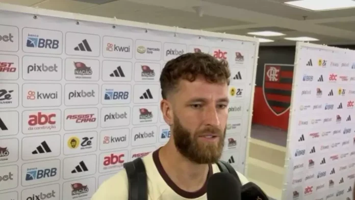 Léo Pereira em entrevista na zona mista do Maracanã