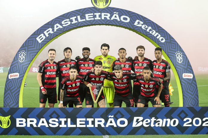 Time do Flamengo posa pra foto antes de derrota para o Fluminense - FOTO: Gilvan de Souza / Flamengo