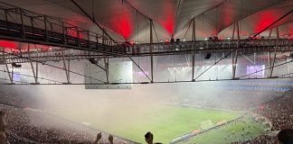 Torcida do Flamengo no Maracanã na vitória sobre o Sport