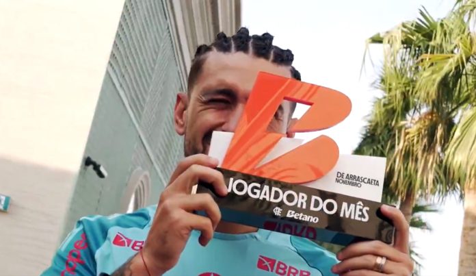 Arrascaeta foi eleito o jogador do mês de novembro