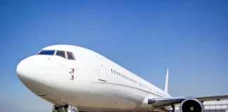 Avião que vai levar a delegação do Flamengo ao Mundial de Clubes no Catar