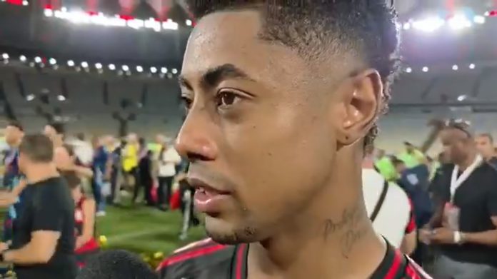 Bruno Henrique em entrevista após a conquista do Eneacampeonato Brasileiro do Flamengo