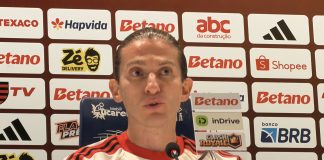 Filipe Luís em entrevista após a conquista do Eneacampeonato Brasileiro do Flamengo - Foto: Raísa Simplício
