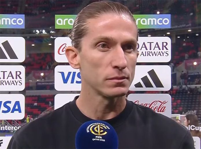 Filipe Luís em entrevista após vitória do Flamengo sobre o Pyramids