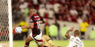 Samuel Lino chuta para marcar o gol do Eneacampeonato Brasileiro do Flamengo - Foto: Adriano Fontes / Flamengo