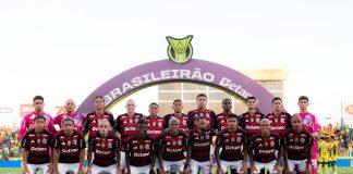 Time do Flamengo posado pra foto antes do empate contra o Mirassol - Foto: Caique Coufal / Flamengo
