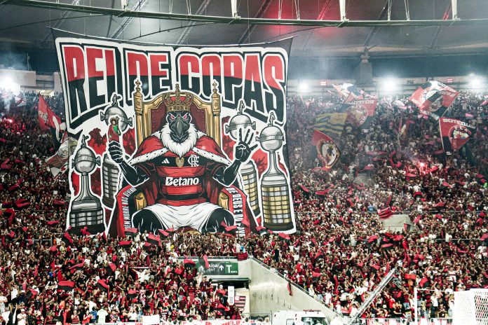 REI DE COPAS! Nação Rubro-Negra em festa no Maracanã com o Enea do Brasileirão - Foto: Gilvan de Souza / Flamengo