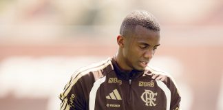 Goleiro Andrew em treino do Flamengo no Ninho do Urubu - Foto: Adriano Fontes / Flamengo