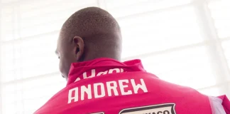 Andrew é apresentado no Flamengo