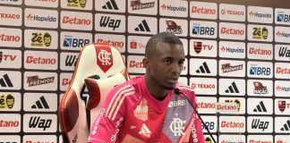 Andrew é apresentado no Flamengo - Foto: Luiza Sá