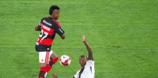 Bruno Henrique em campo pelo Flamengo na vitória sobre o Vasco - Foto: Alexandre Brum / Agencia Enquadrar / Gazeta