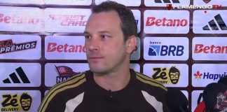 Bruno Pivetti em entrevista coletiva pelo Flamengo
