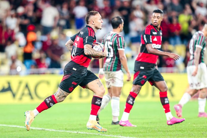 Everton Cebolinha marca para o Flamengo na derrota para o Fluminense no Maracanã - Foto: Gilvan de Souza / Flamengo