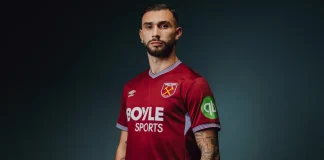 Taty Castellanos em sua chegada ao West Ham