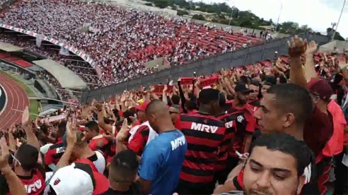 Torcida do Flamengo presente no Morumbi