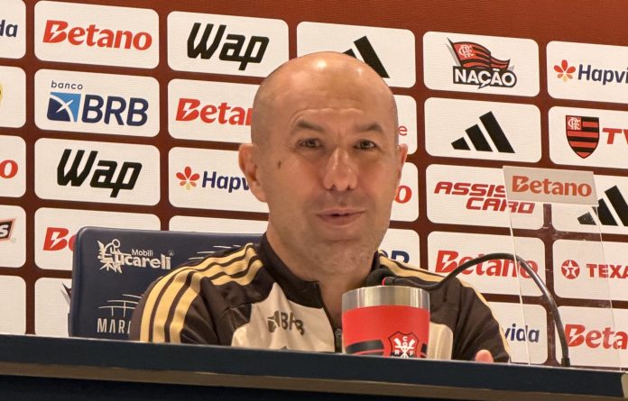 Leonardo Jardim em entrevista coletiva após vitória do Flamengo sobre o Remo no Maracanã