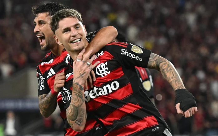 Arrascaeta e Varela jogadores do Flamengo
