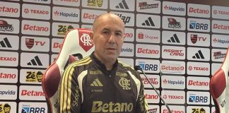 Leonardo Jardim em entrevista após vitória do Flamengo no Maracanã