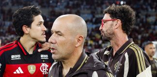Leonardo Jardim e Pedro, após vitória do Flamengo sobre o Bahia no Maracanã - Foto: Gilvan de Souza / Flamengo