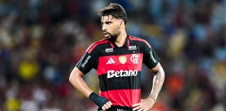 Lucas Paquetá em campo na vitória do Flamengo sobre o Fluminense no Maracanã - Foto: Gilvan de Souza / Flamengo