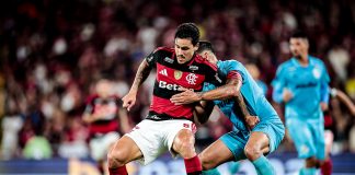 Pedro em campo pelo Flamengo na vitória sobre o Santos no Maracanã - Foto: Gilvan de Souza / Flamengo