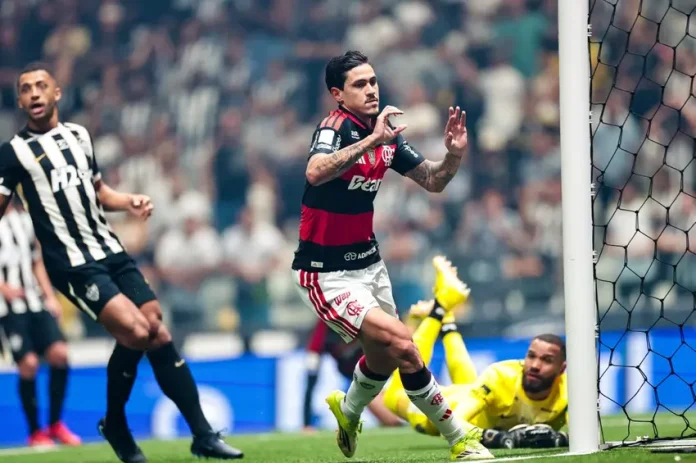 Pedro marca na goleada do Flamengo sobre o Atlético-MG na Arena MRV - Foto: Gilvan de Souza / Flamengo