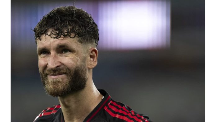 Léo Pereira ficará fora da partida contra o Estudiantes, amanhã (29) pela Libertadores