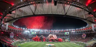 Torcida do Flamengo no Maracanã