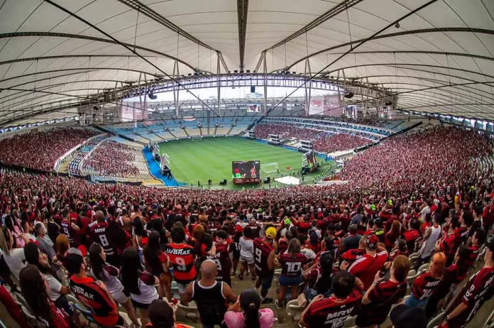 Torcida do Flamengo no Maracanã