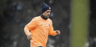 Arrascaeta em treino com bola na Seleção do Uruguai