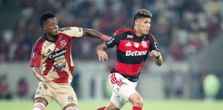 Carrascal em campo pelo Flamengo contra o Independiente Medellín
